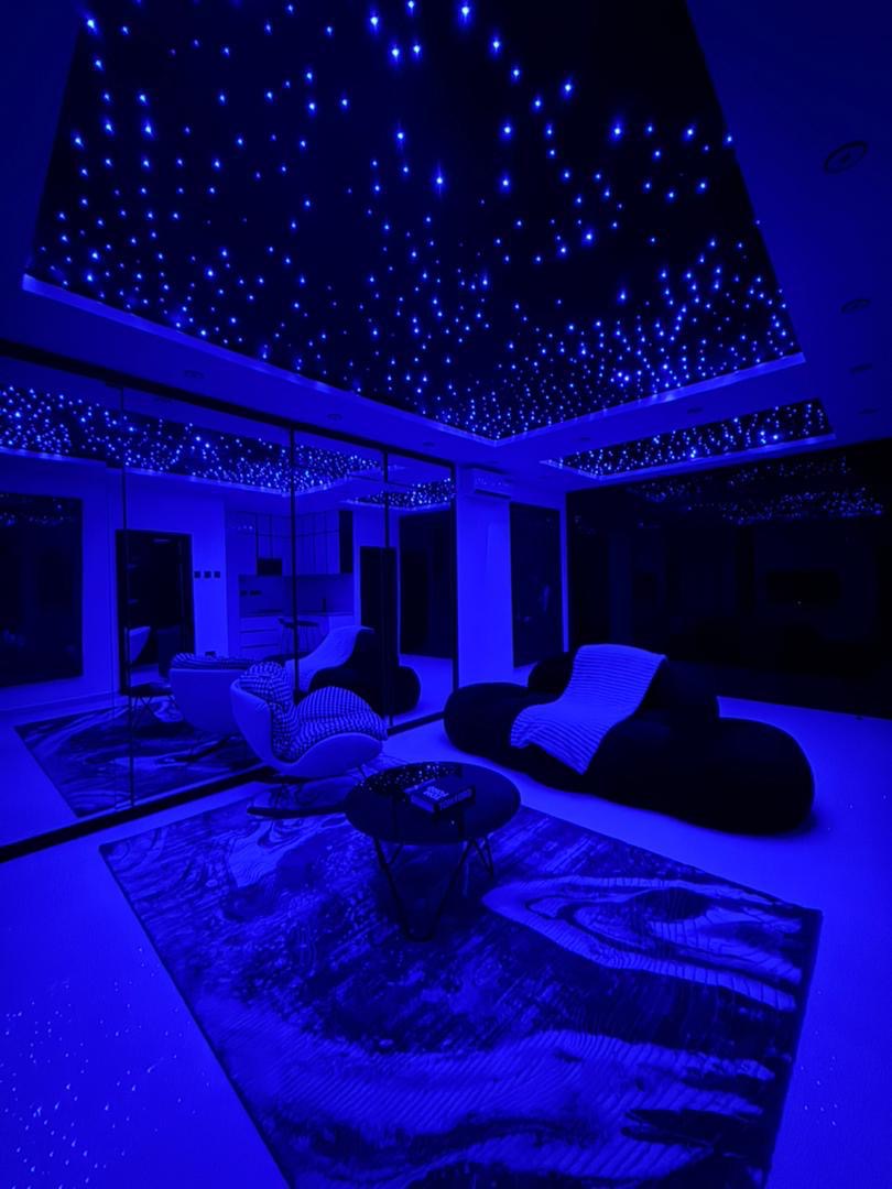 Deluxe 2 bedroom Apartment