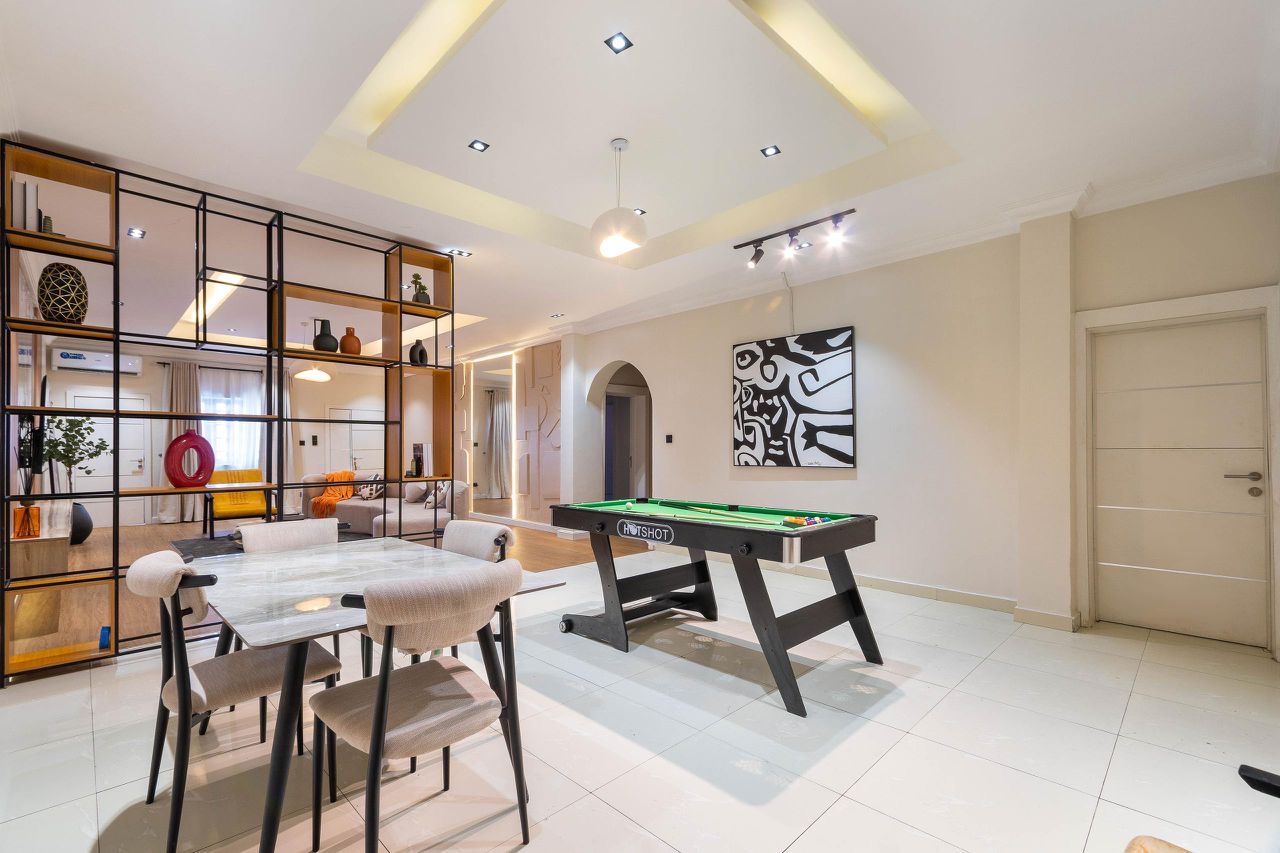 Luxurious 3 bedroom Apartment.