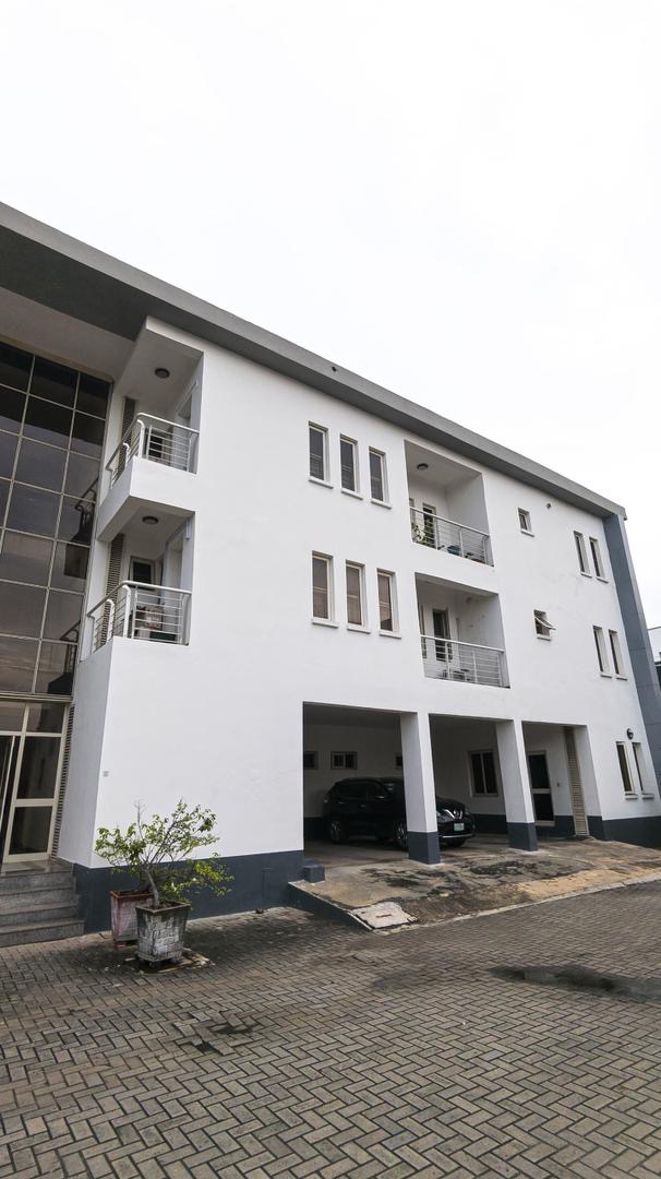 Newly furnished 1 bedroom apartment.