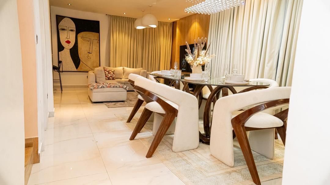 Luxury 3bedroom Maisonette