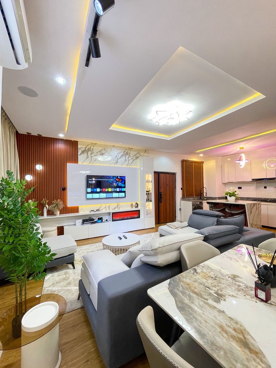 Nura 2bedroom in platinum way