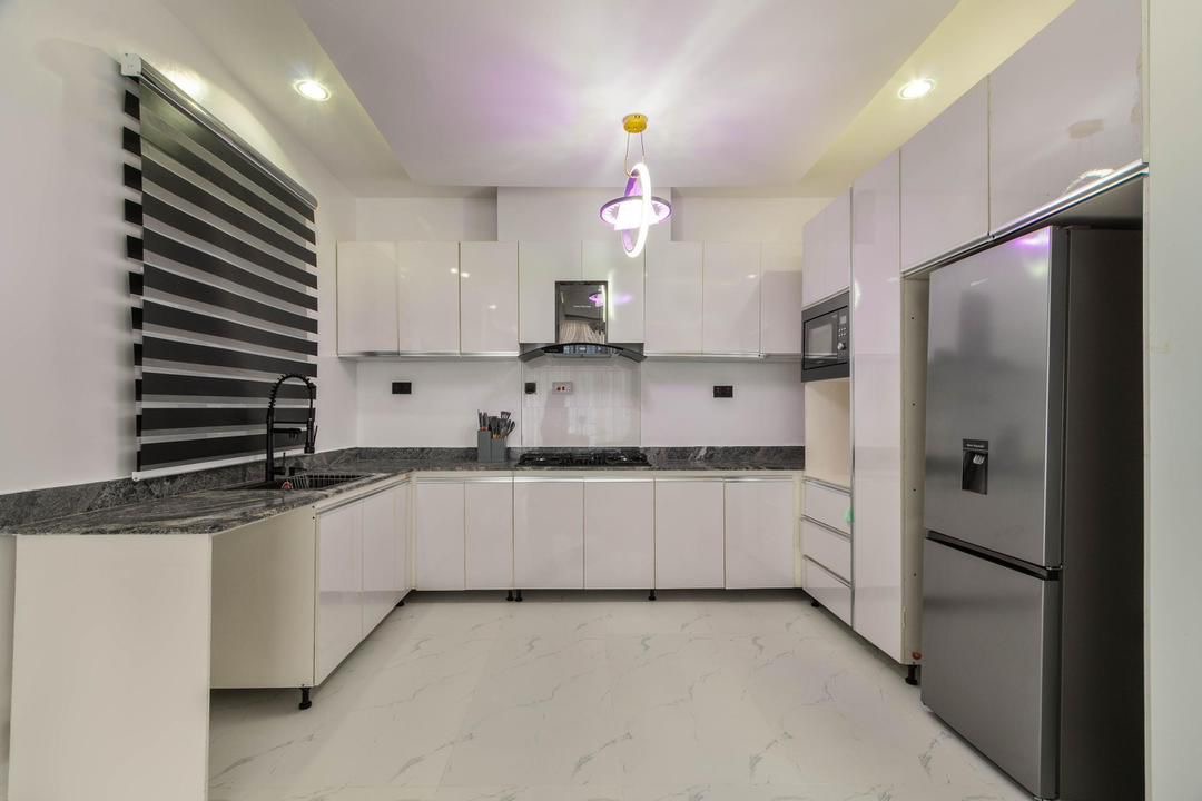 New 2 bedroom apartment