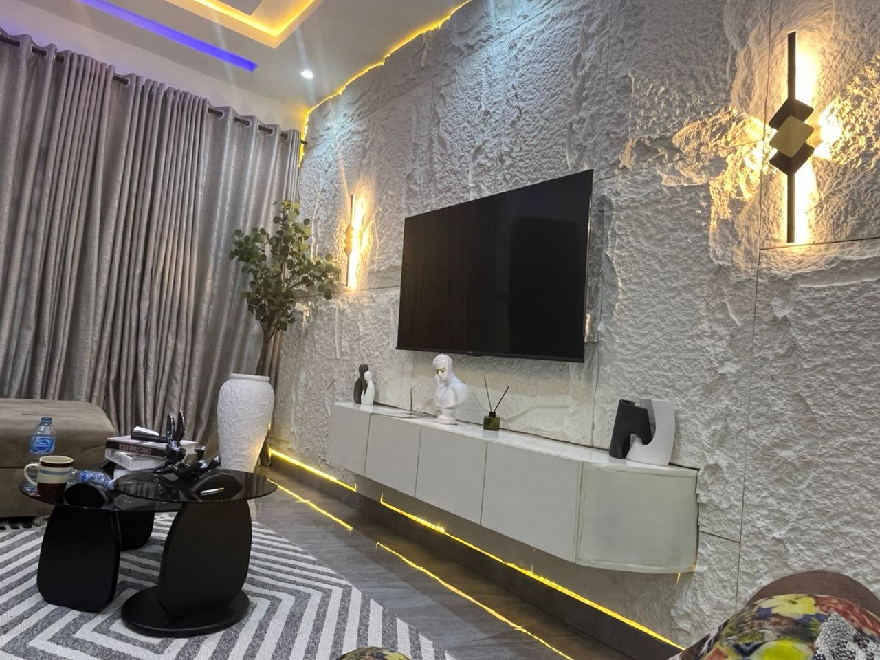 Flat B (3bedroom in GRA)