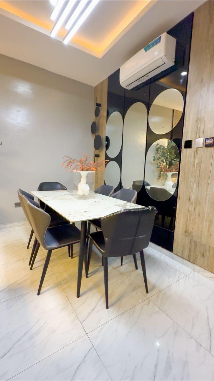 Luxury 3/4 Bedroom Duplex Apartment