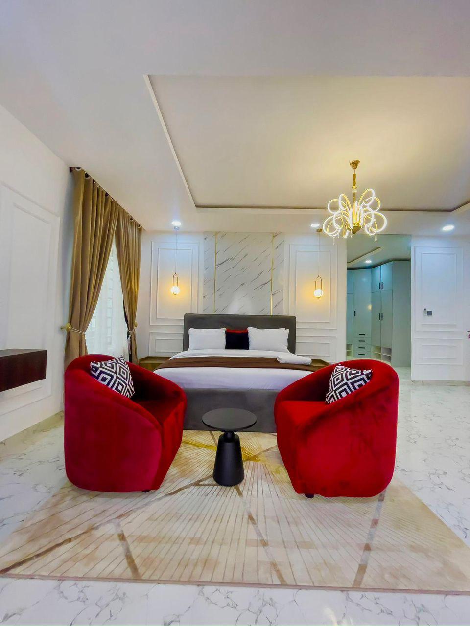 Lovely 1 Bedroom Apartment