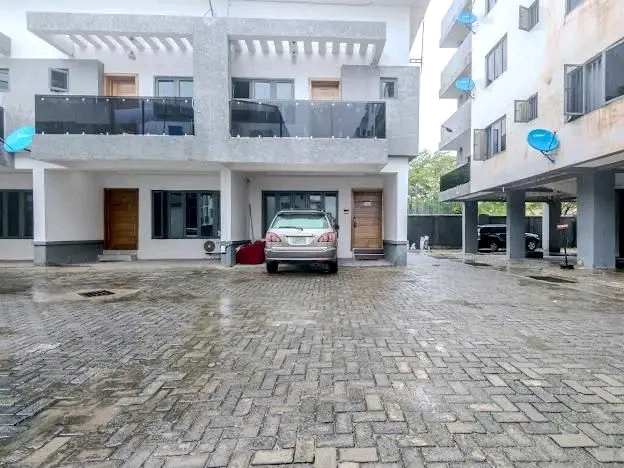 2 bedroom luxury apartments