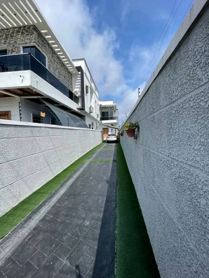 4 bedroom private compound