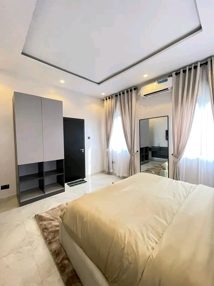 2 bedroom
