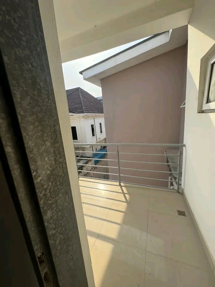 Brand new 2 Bedroom Apartment