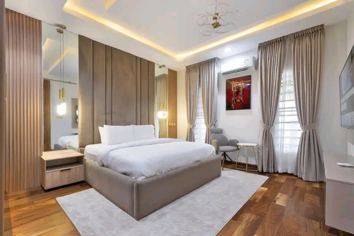 2 bedroom apartment with ps5