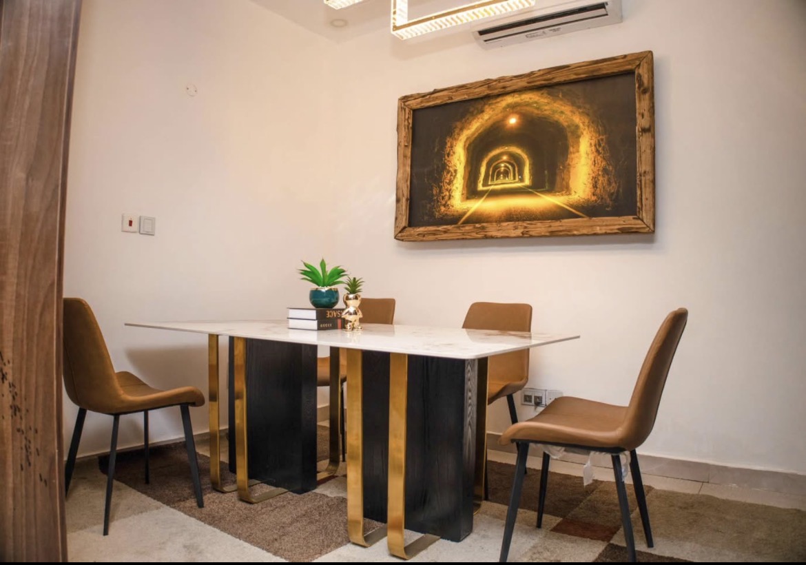 Three bedroom maissonate