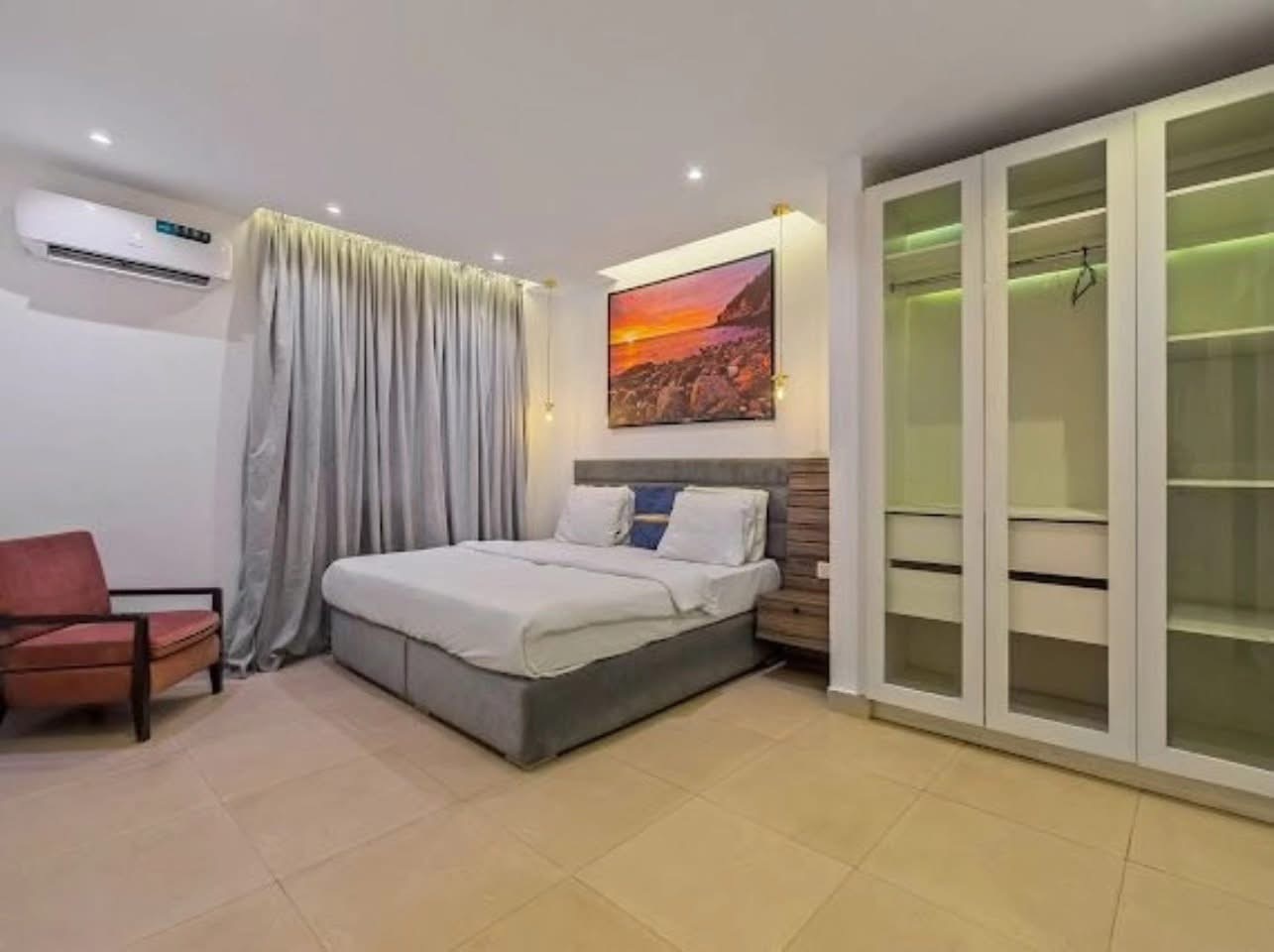 Waterfront apartment