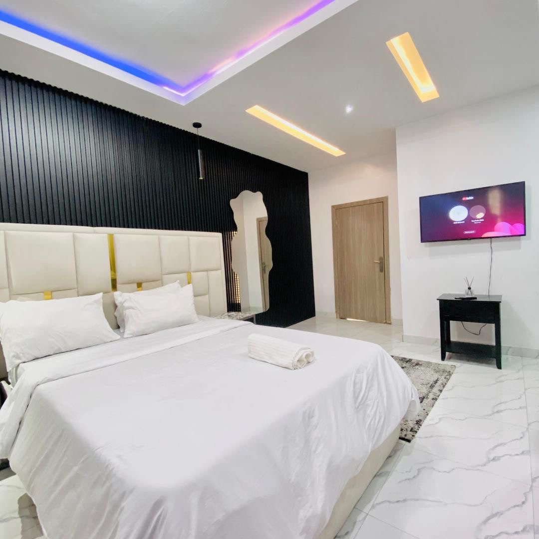 2bedroom with snooker