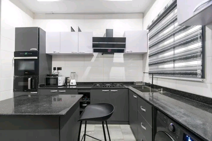 4 BEDROOM APARTMENT WITH CINEMA, POOL AND TOP NOTCH AMENITIES