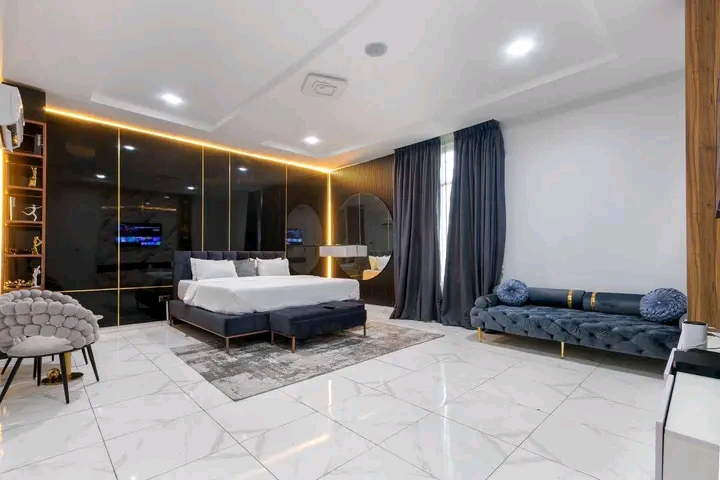 4 BEDROOM APARTMENT WITH CINEMA, POOL AND TOP NOTCH AMENITIES