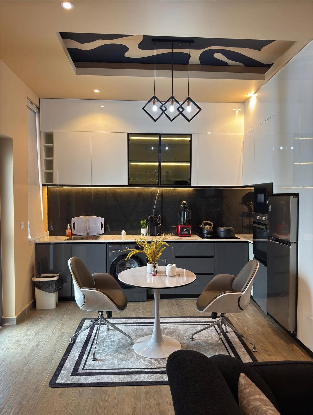 Black theme apartment