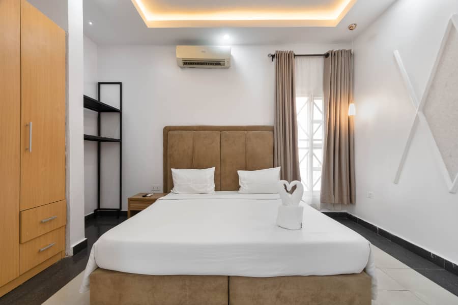 sophisticated one bedroom