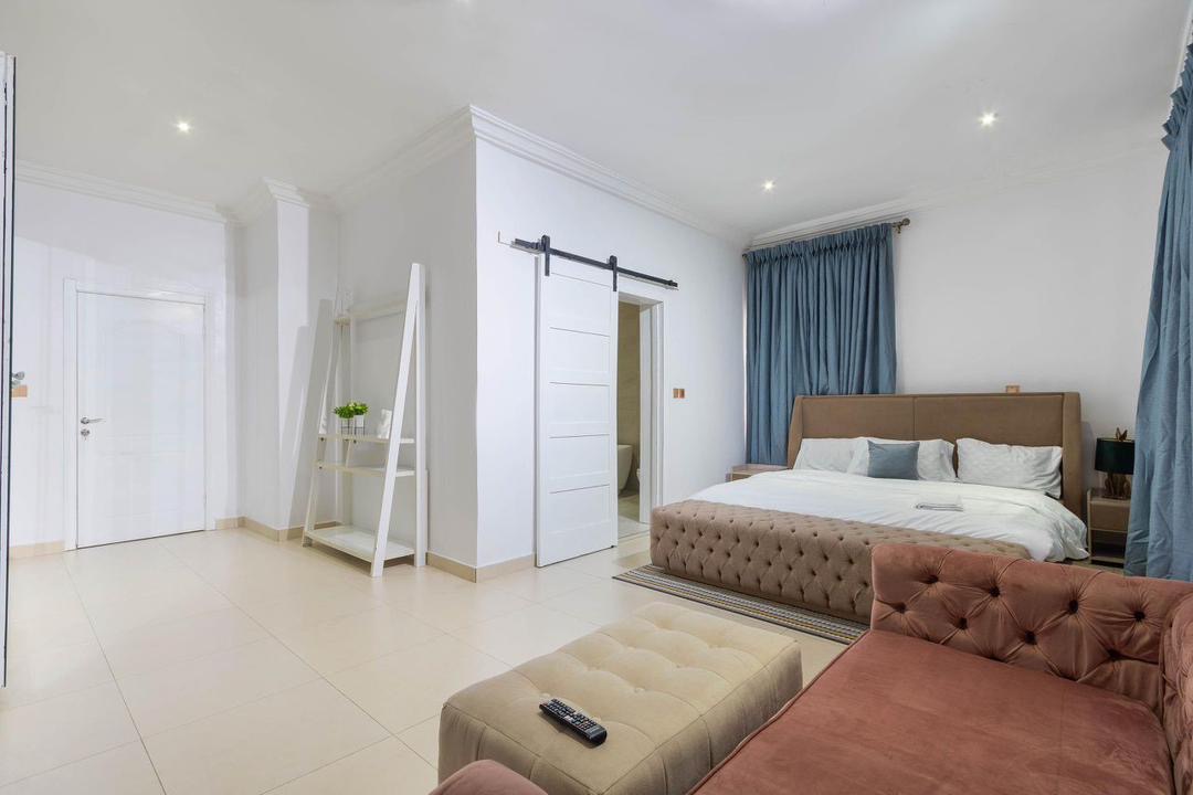 Brand new 3 bedroom in Ikate