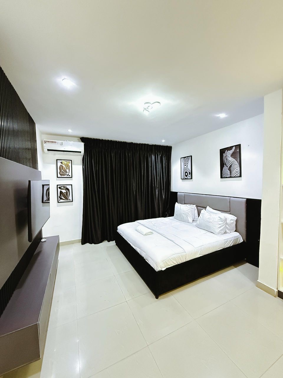 3bedroom waterfront apartment