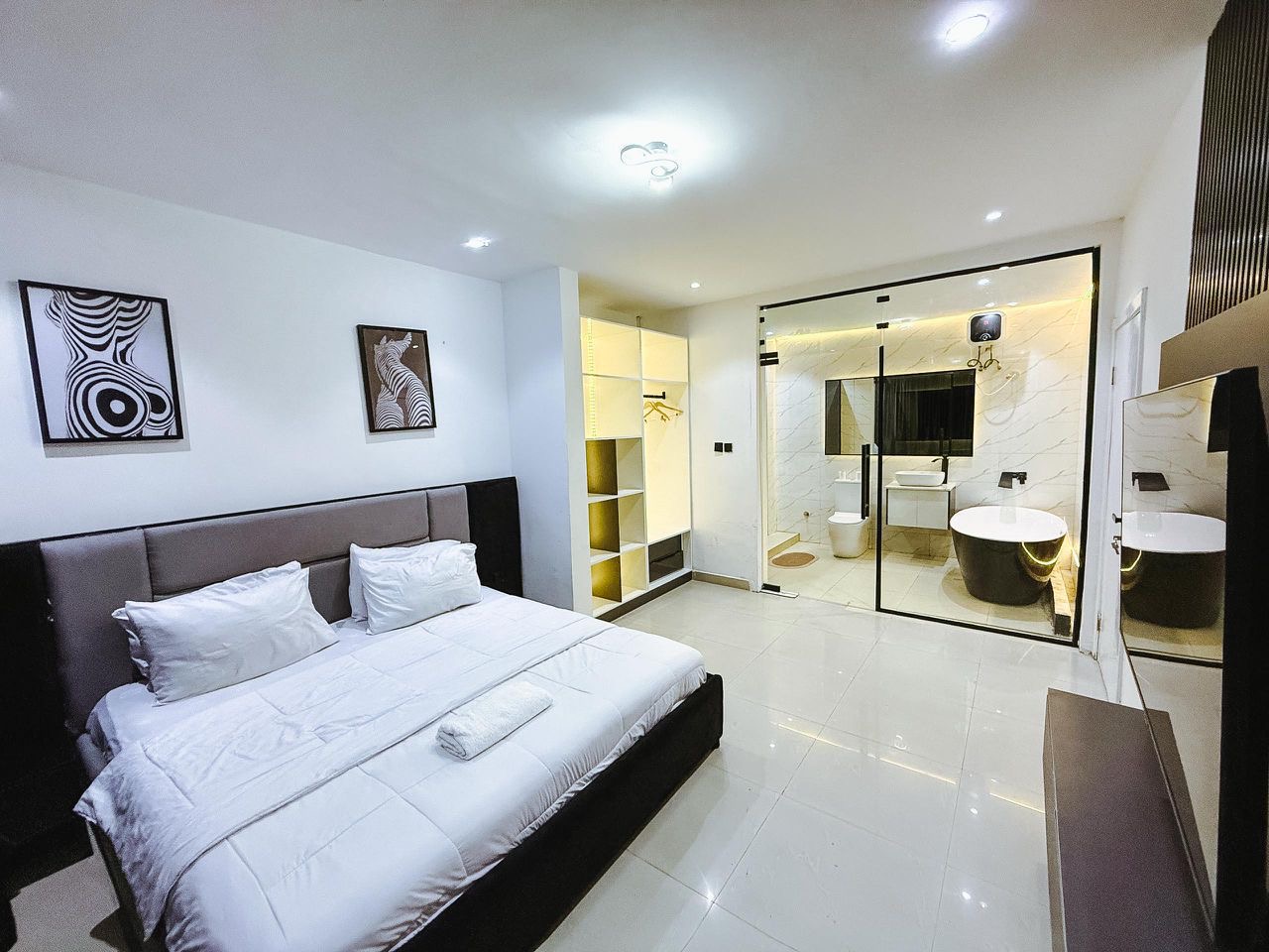 3bedroom sea view (7th floor)