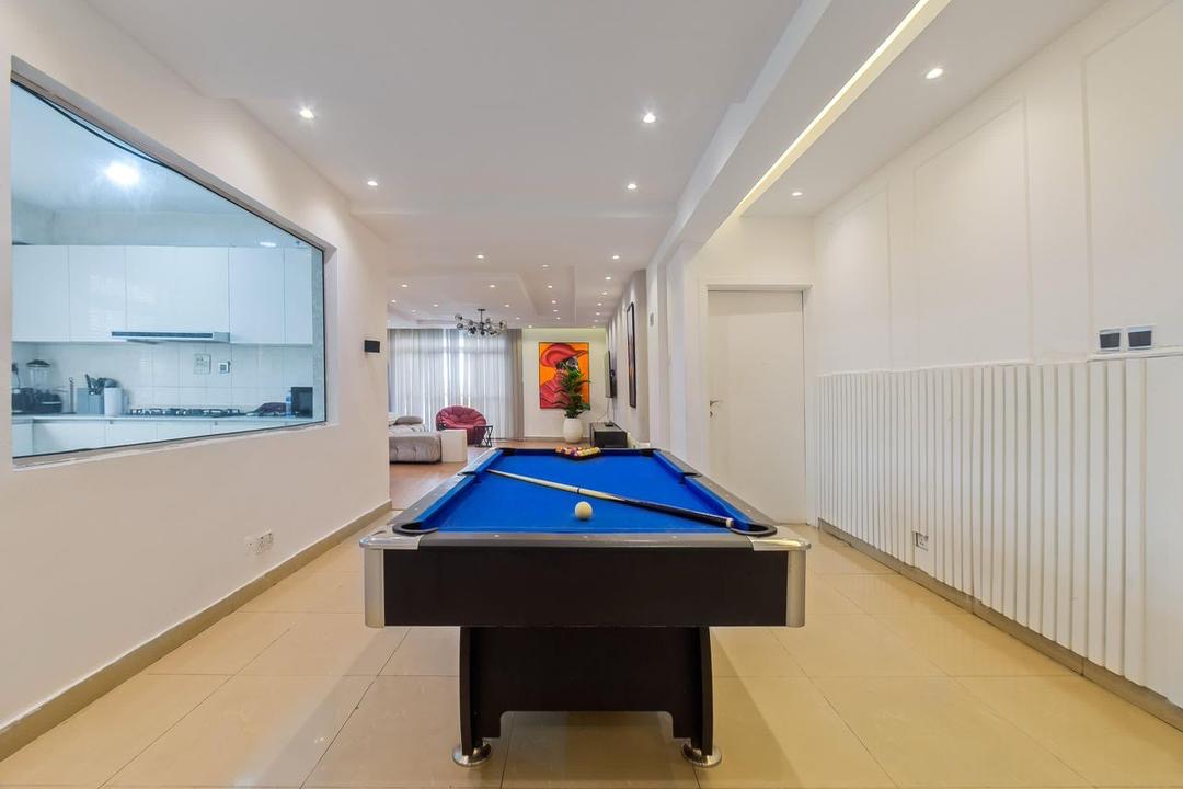 3 bedroom waterfront(3rd floor)