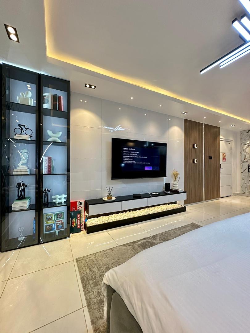 Big Studio Apartment in Admiralty