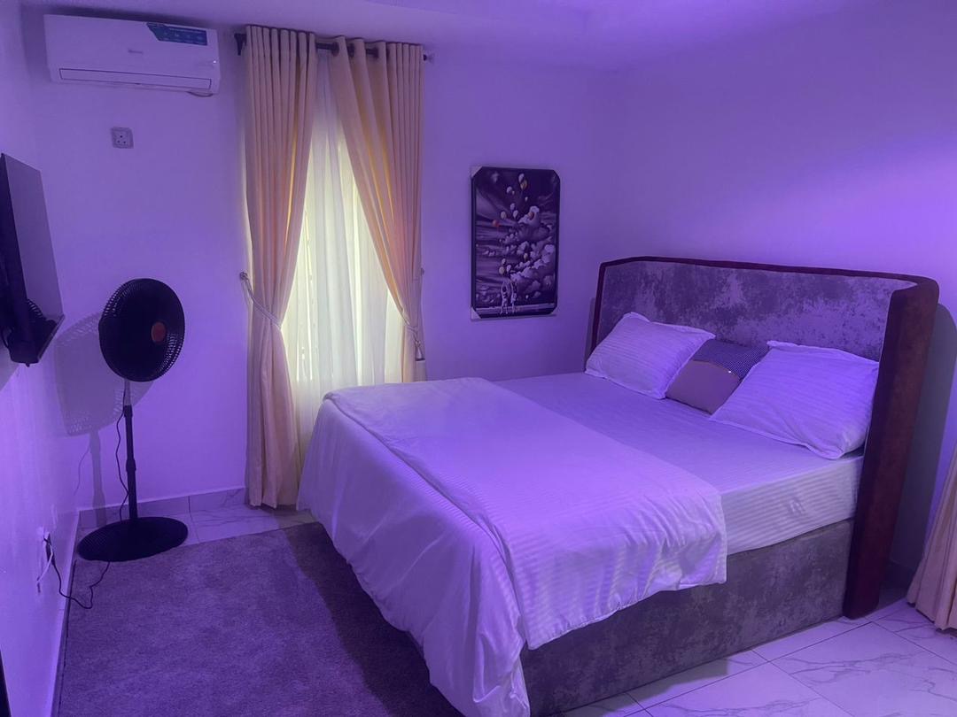 2 bedroom in ajao Estate