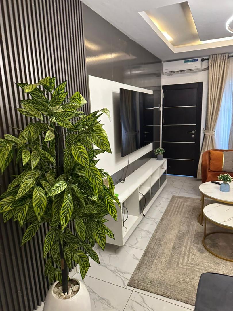 2 bedroom in ajao Estate