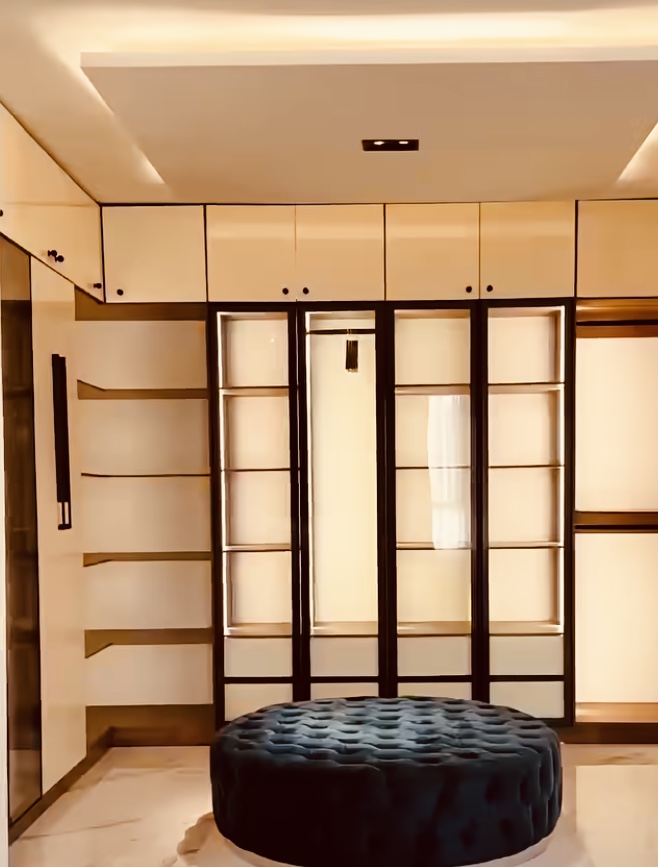 Triplex private bedroom