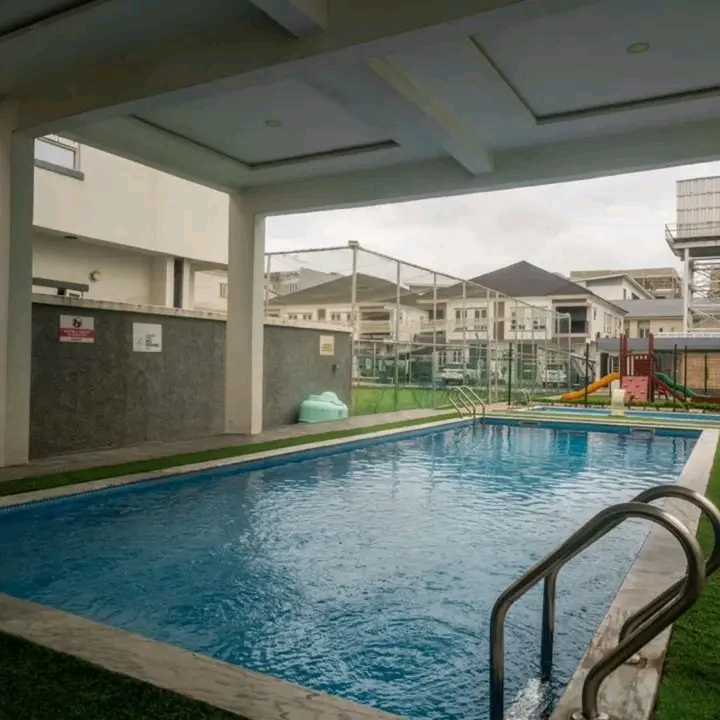 Luxury 3-Bedroom Terrace Duplex with beach-view 🏖️