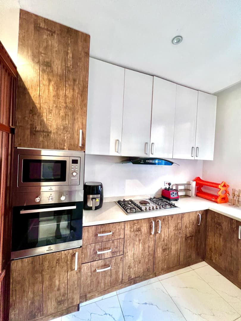 One bedroom in ologolo