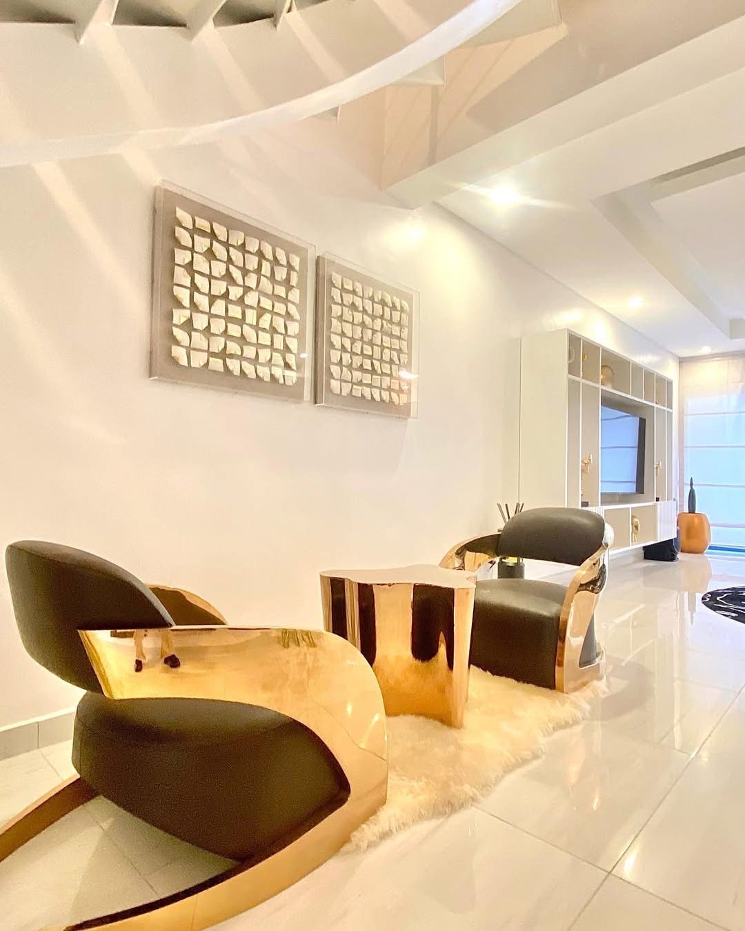 Bedroom maisonette 5th floor