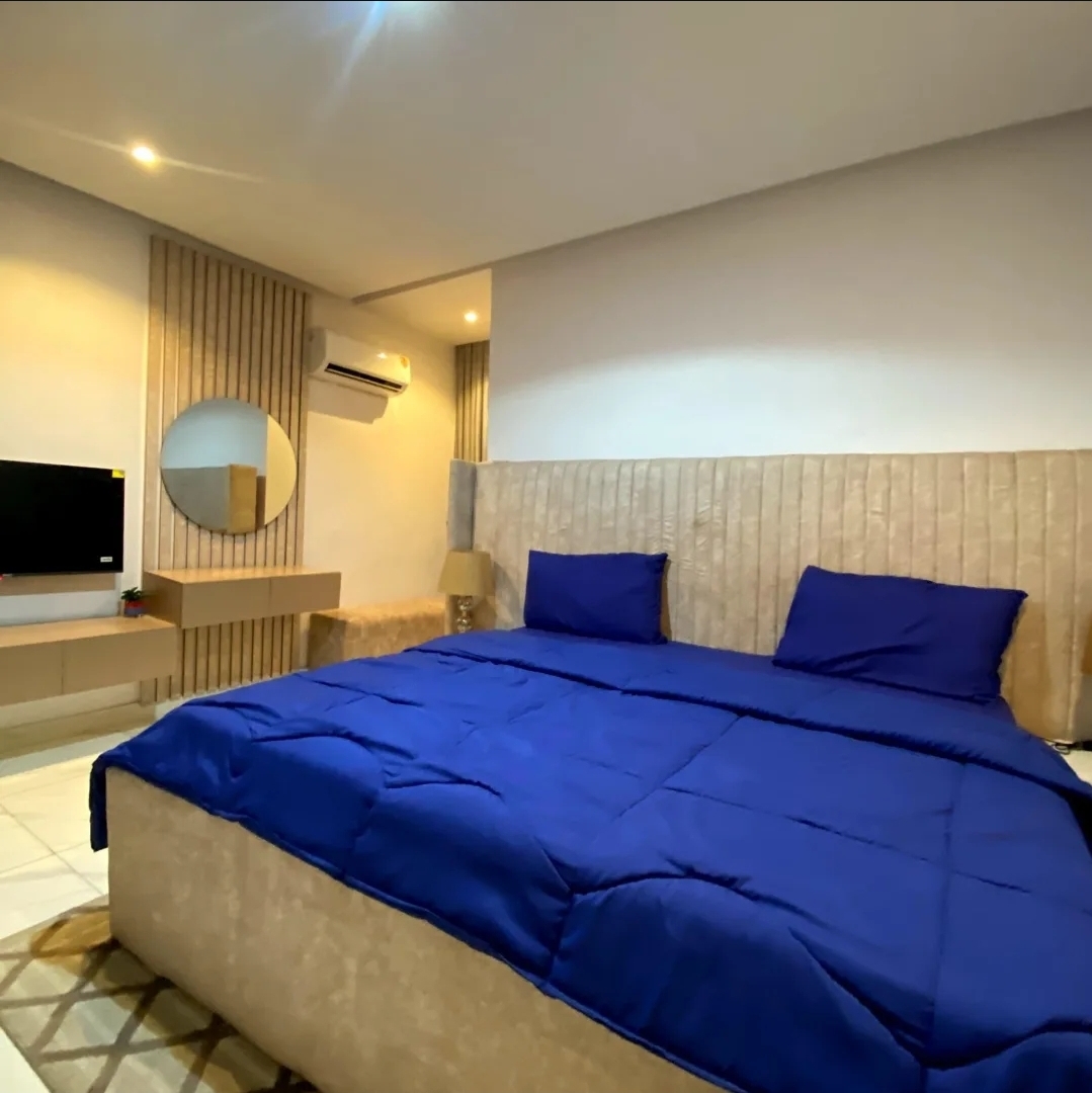 The Rom 4 bedroom Apartment