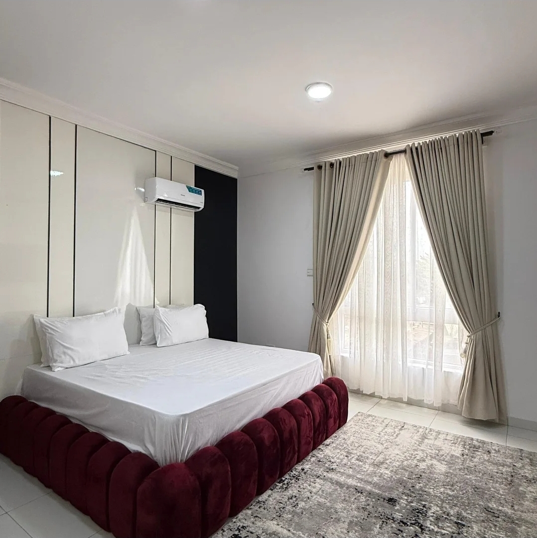 Deluxe 2 bedroom Apartment