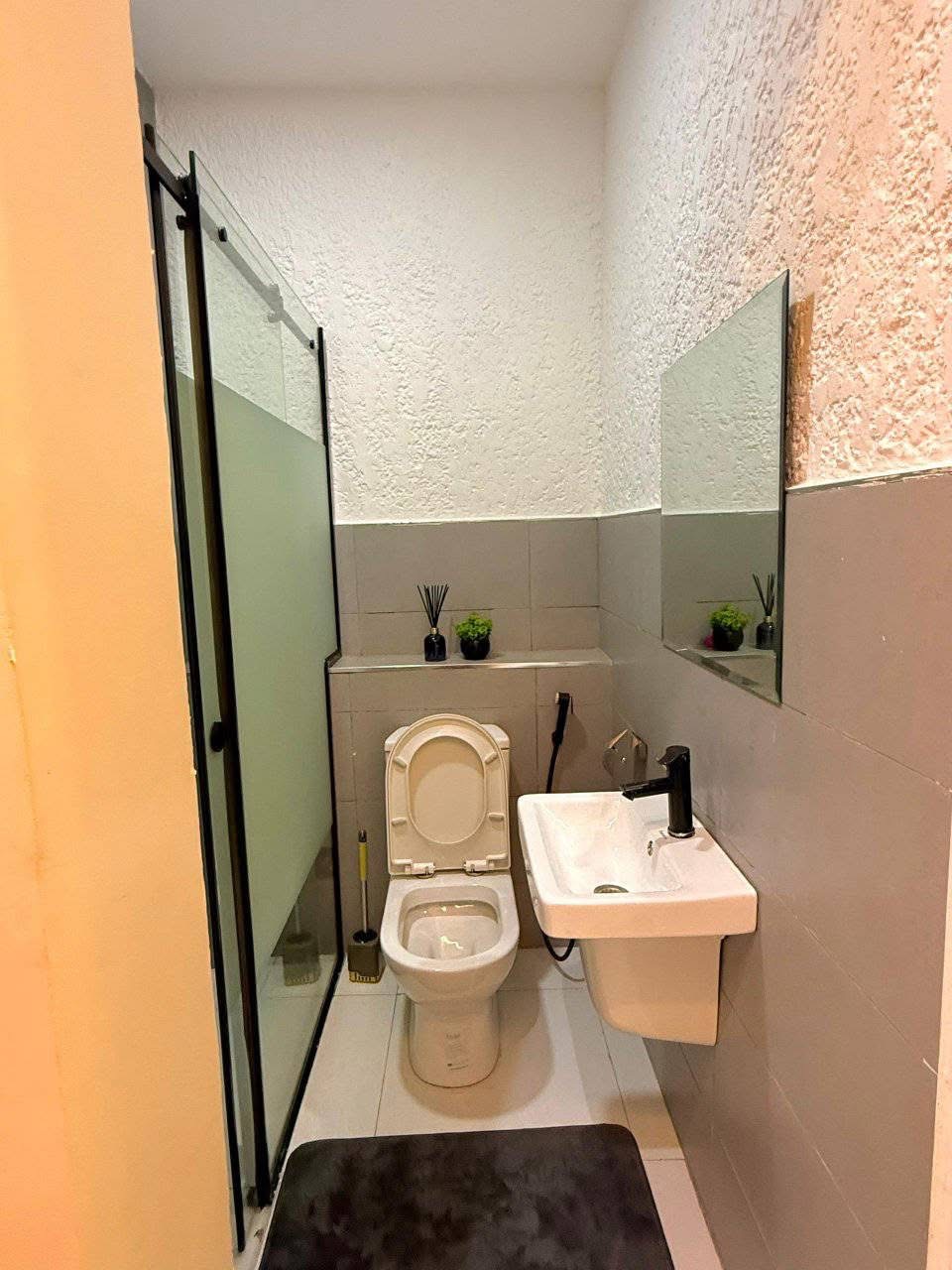 Elegant and beautiful Apartment