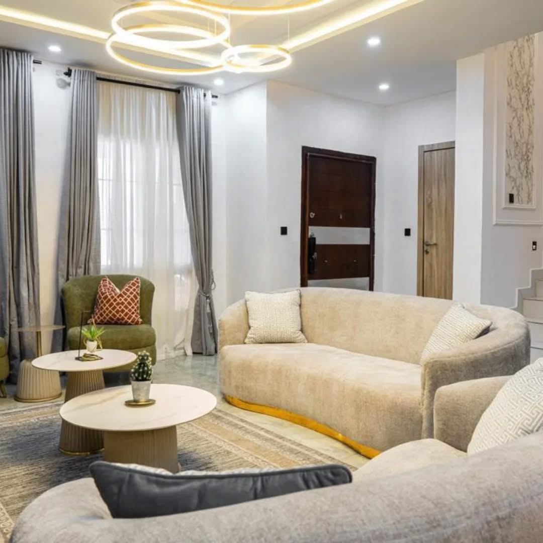 Luxury three bedroom with beach view