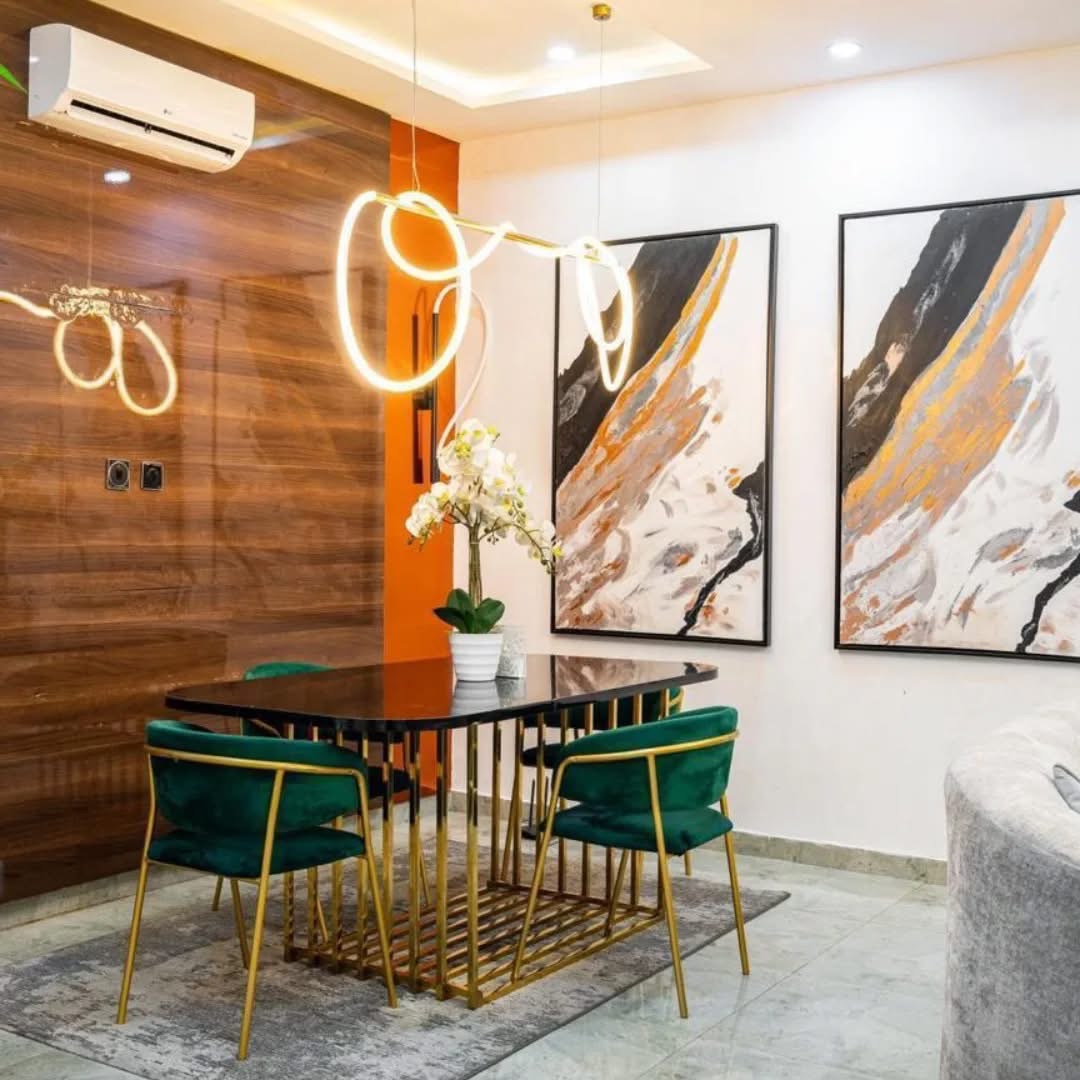 Luxury three bedroom with beach view