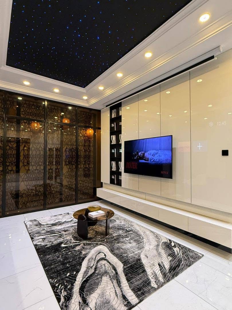 Deluxe cinematic apartment