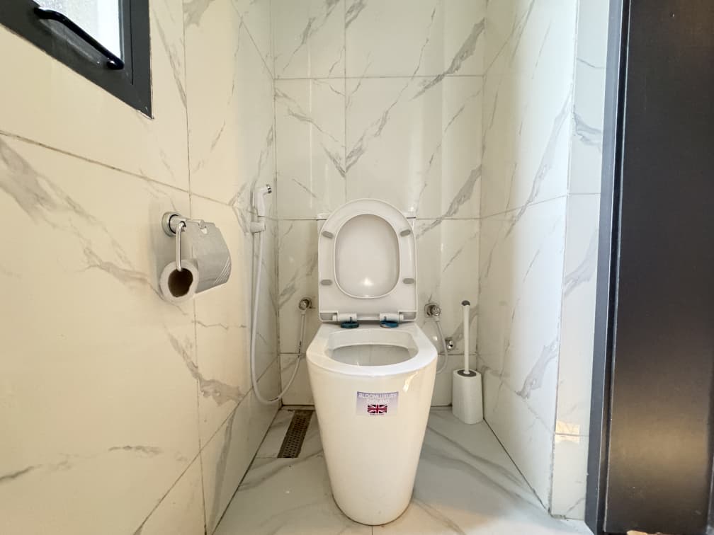 luxury furnished 3 bedroom