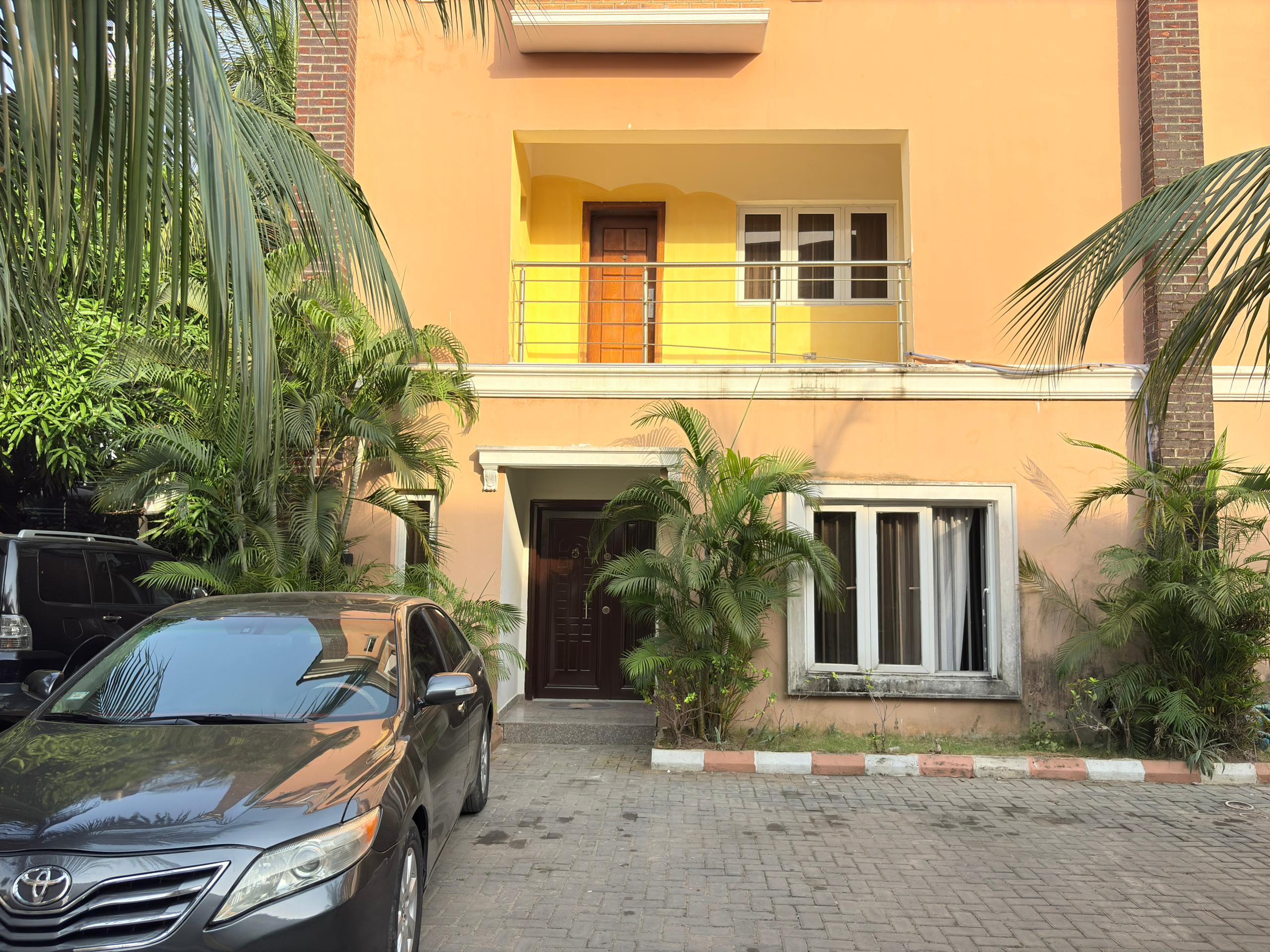 Furnished studio apartment