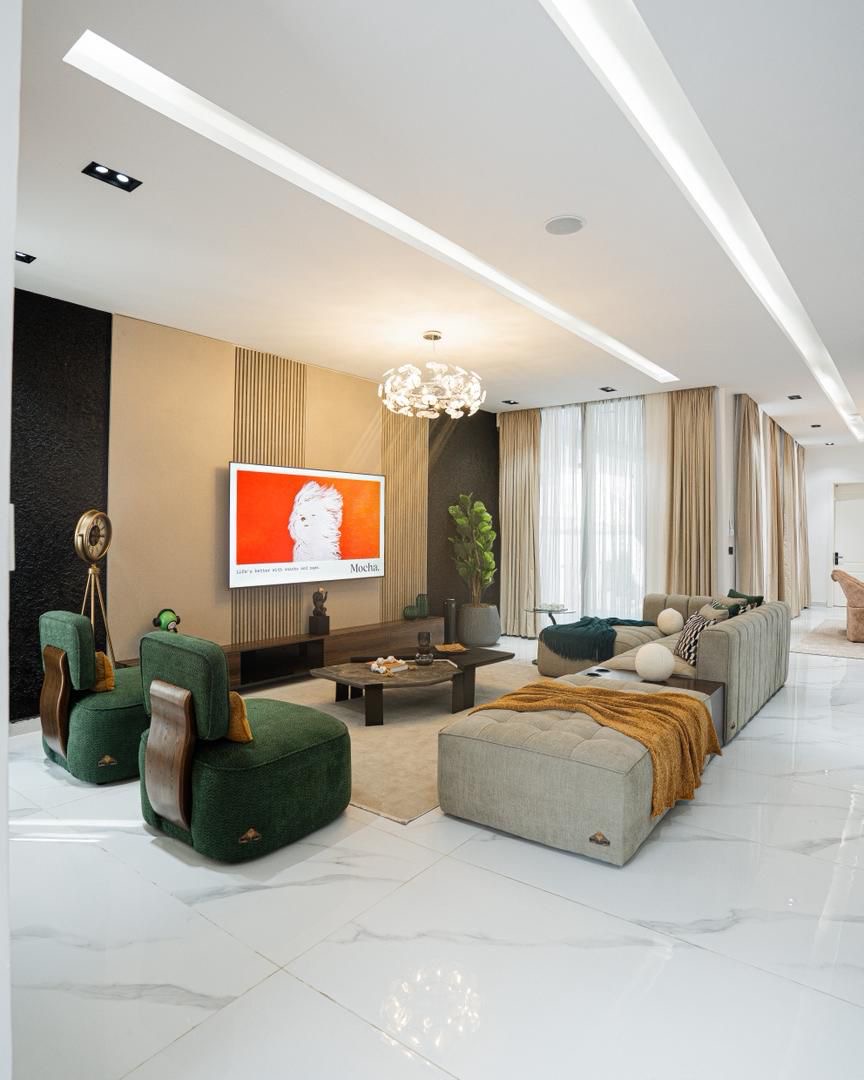 5bedroom Triplex(self compound) Apartment