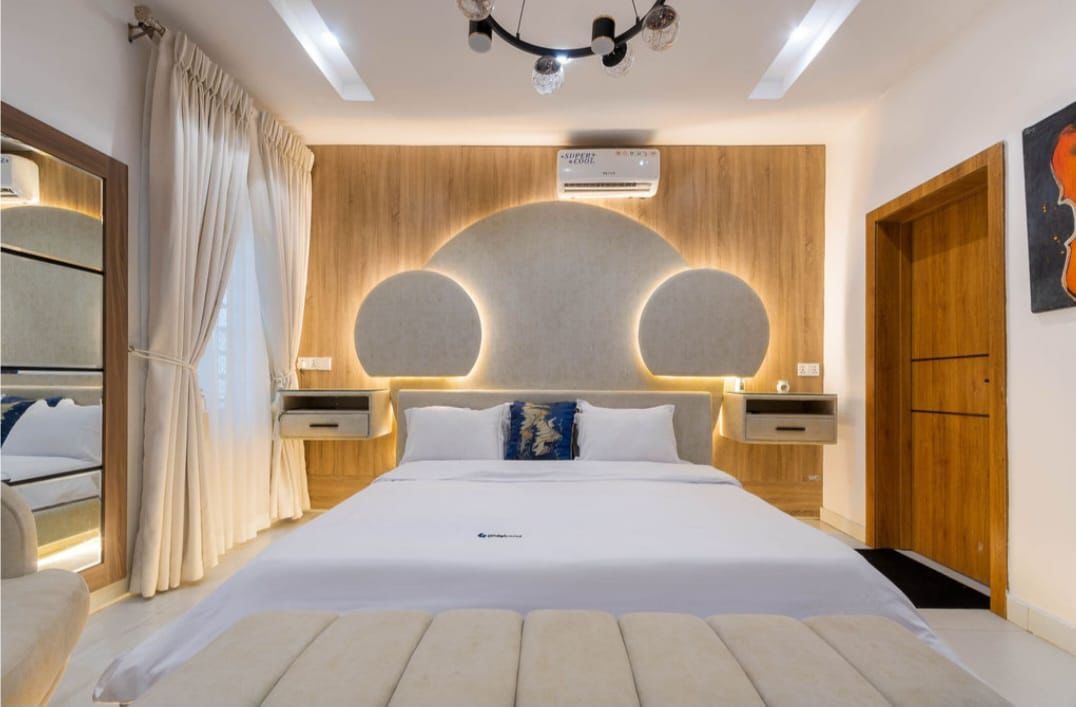 2 bedroom stylishly furnished apartment