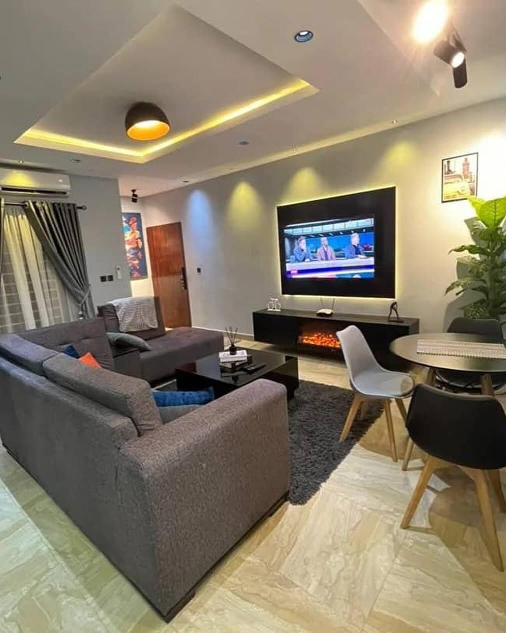 Affordable 2 bedroom with rooftop