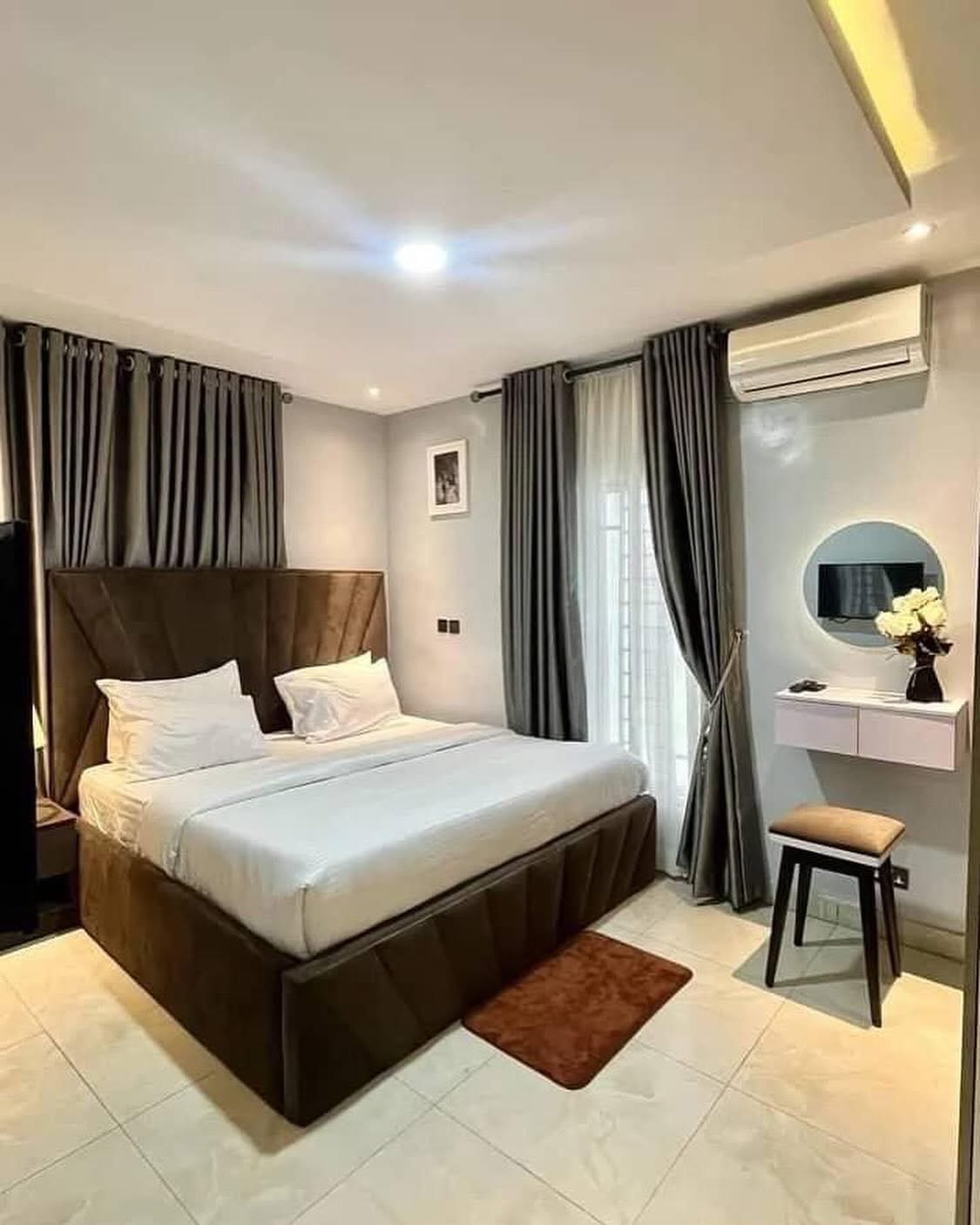 Affordable 2 bedroom with rooftop