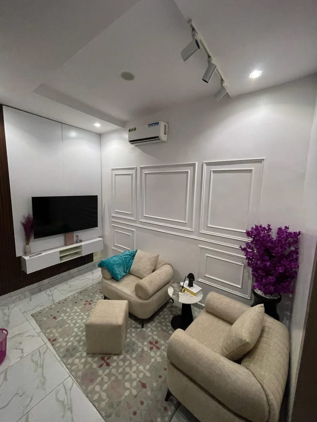 One bedroom apartment