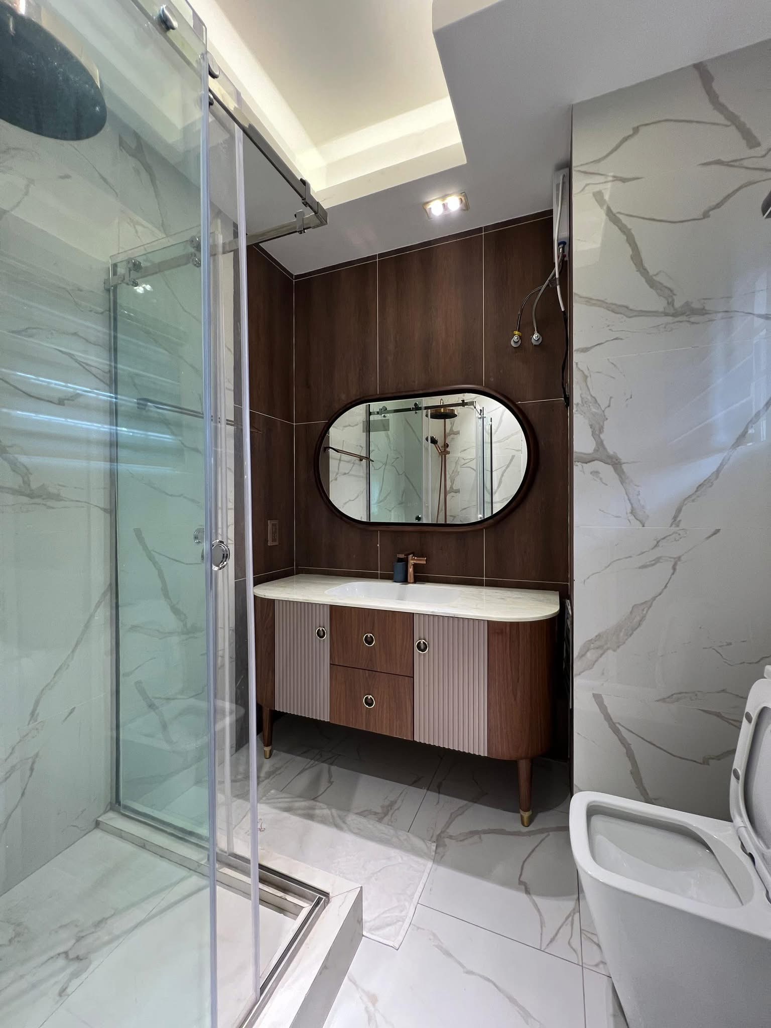 Luxury furnished (Helen)