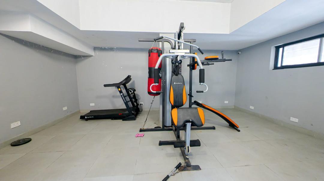 Rooftop Ocean View 1bedroom apartment with top notch amenities available.