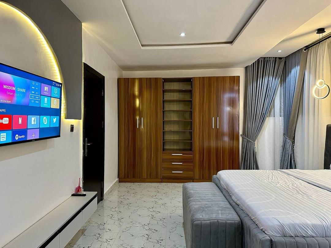 New 2-Bedroom Apartment